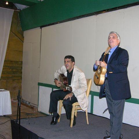 VALMAR AMORIM E LUIZ AMÉRICO (Violão)NO LANÇAMENTO  DO JORNALISTA SIDNEY REZENDE.